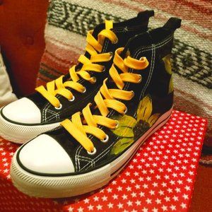 NIB HANDPAINTED HI-TOP CONVERSE STYLE SNEAKERS!